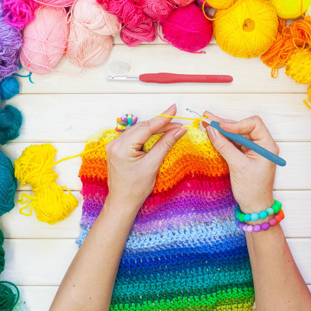 Aluminum Crochet Hooks Set 2-8mm with Bag