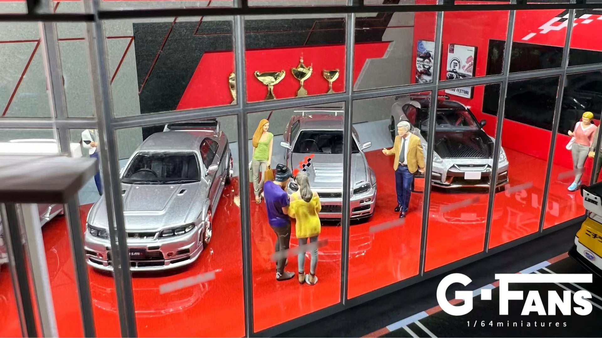 1:64 G-FANS Diorama Car Garage – LED Display Scene Model